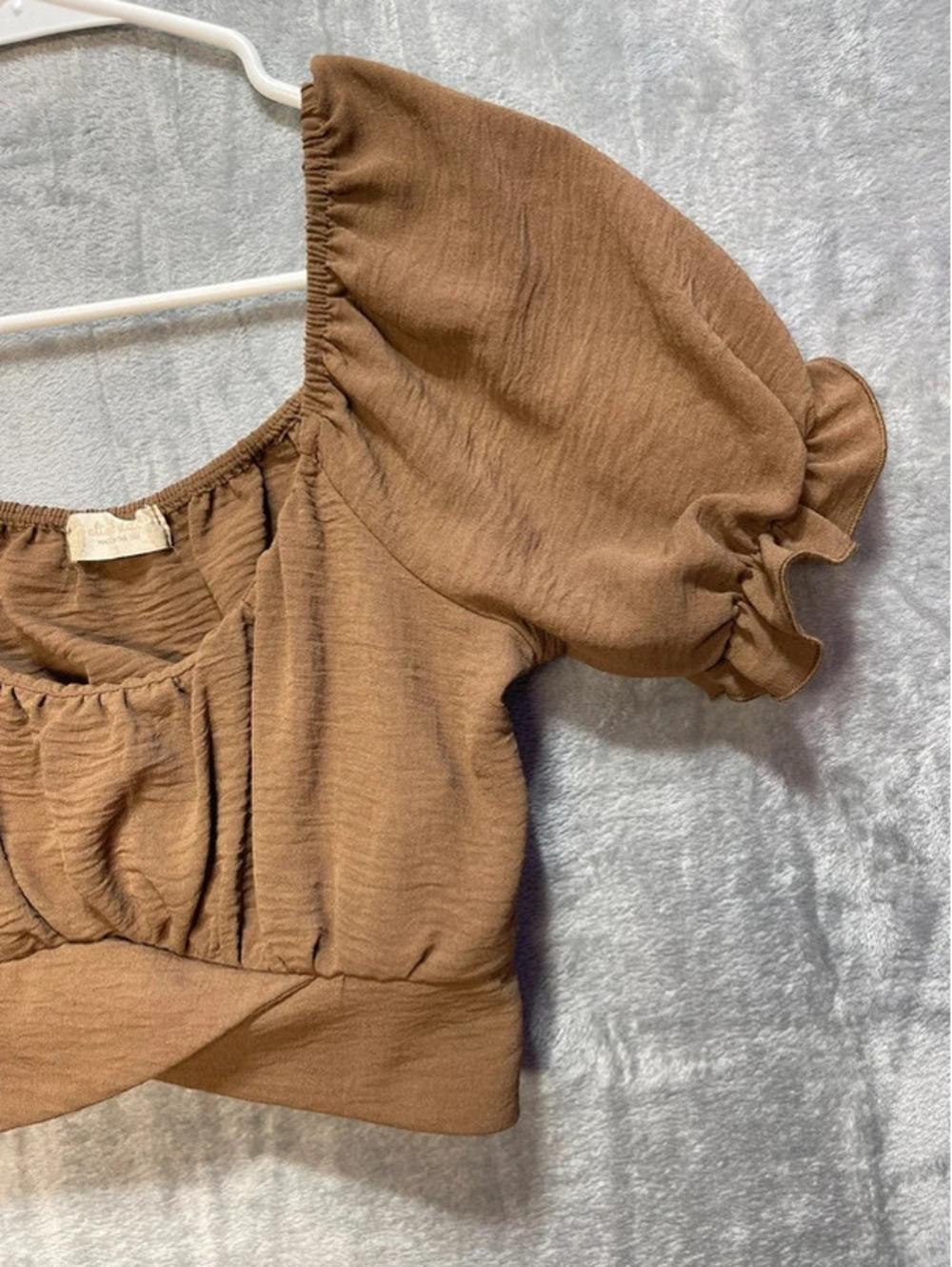 Altar'd State Womens Crop Top Brown Puff Sleeve Back Tie Small - Picture 3 of 10